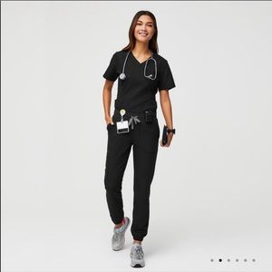 Women's Figs scrubs jogger pants